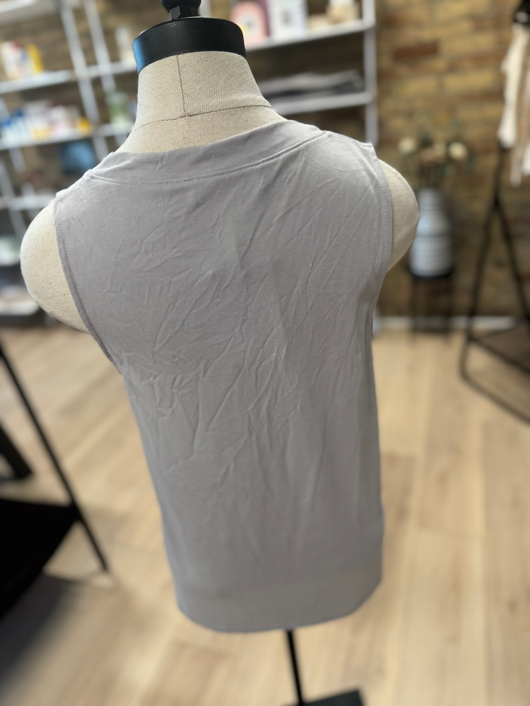 Double Zero Top in Dove Grey