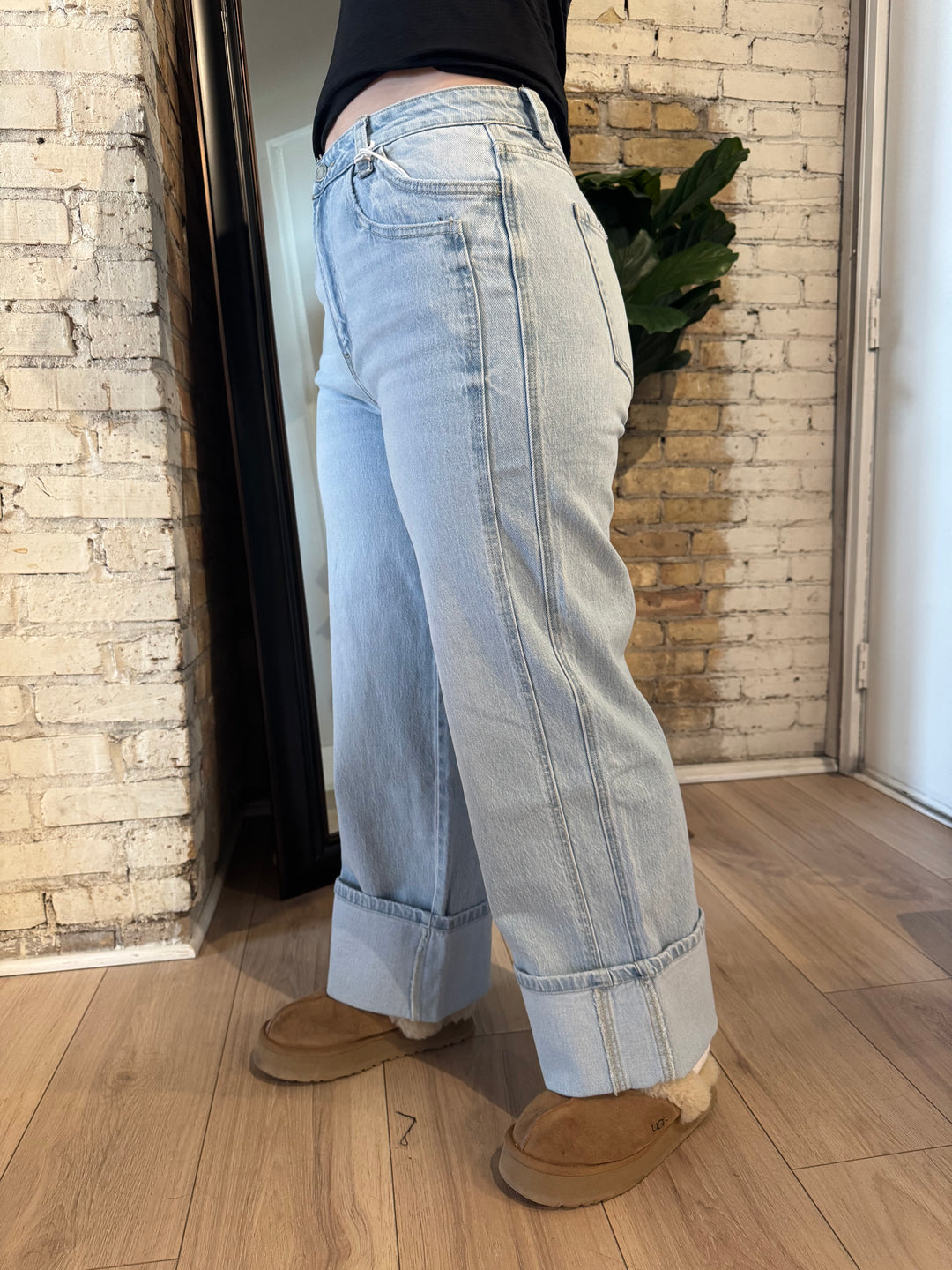 Vervet Kris Cuffed Baggy Denim